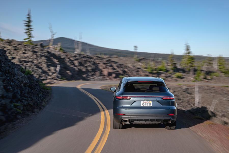  Porsche Cayenne E-Hybrid (PO536) 2018 года  (NA) (фото 17 из 38)